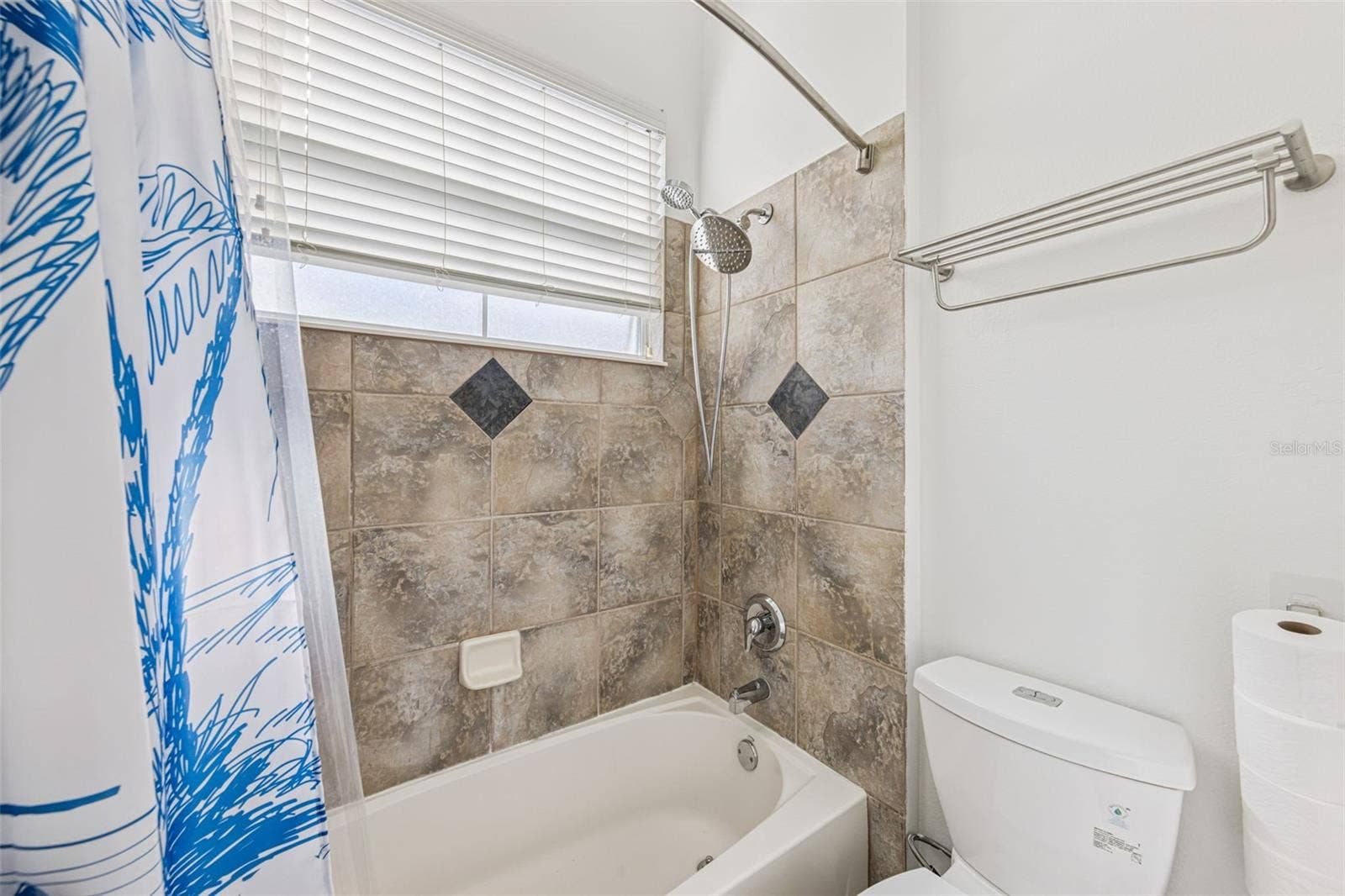 7494 GATHERING DRIVE, Reunion, FL 34747 7494 GATHERING DRIVE, Reunion, FL 34747