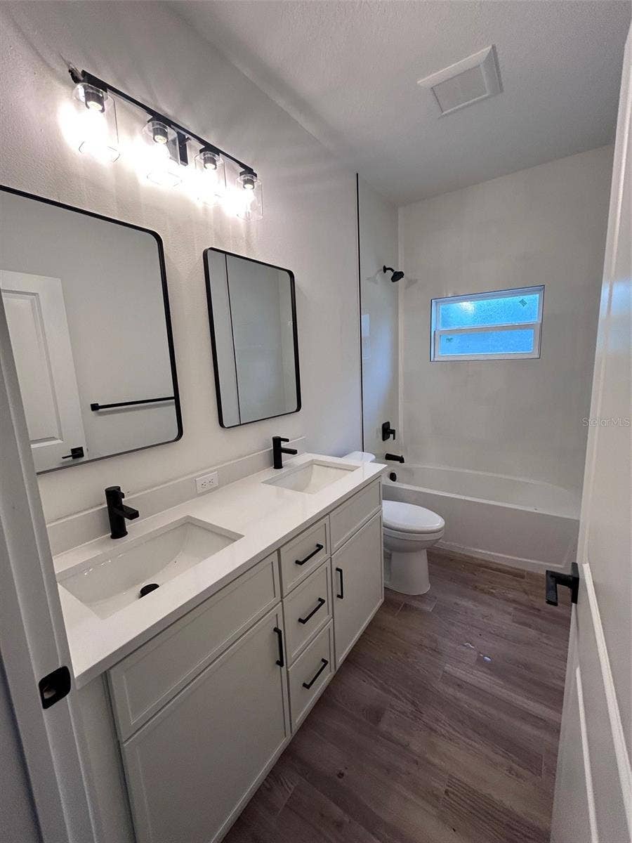 340 KIMBLE AVENUE, Oviedo, FL 32765 340 KIMBLE AVENUE, Oviedo, FL 32765