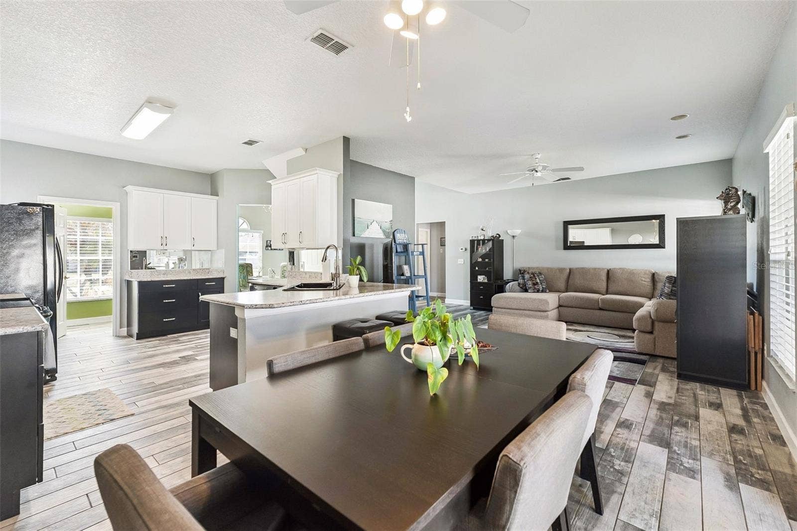 Breakfast Nook