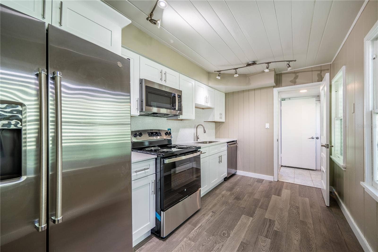 115 124TH AVENUE W, Treasure Island, FL 33706 UNIT A