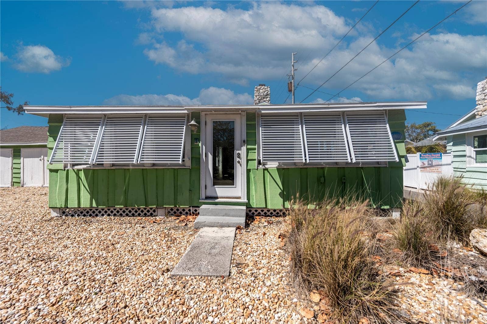 115 124TH AVENUE W, Treasure Island, FL 33706 UNIT B