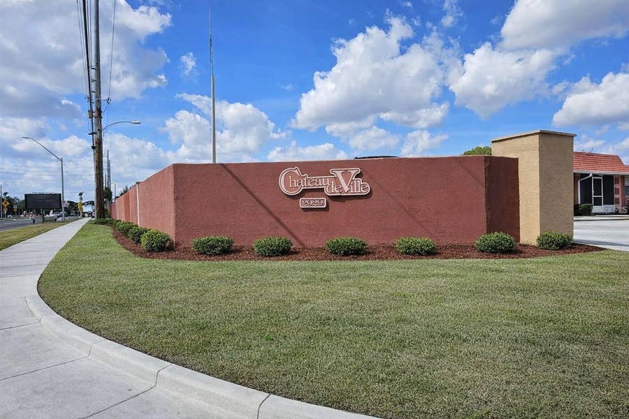 Property photo for 2929 W OAK RIDGE ROAD, #E6, Orlando, FL