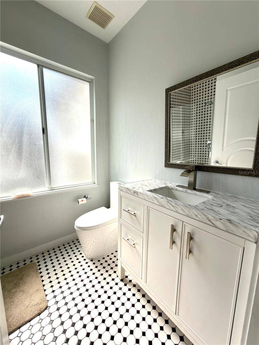 6049 LADY BET DRIVE, Orlando, FL 32819 6049 LADY BET DRIVE, Orlando, FL 32819