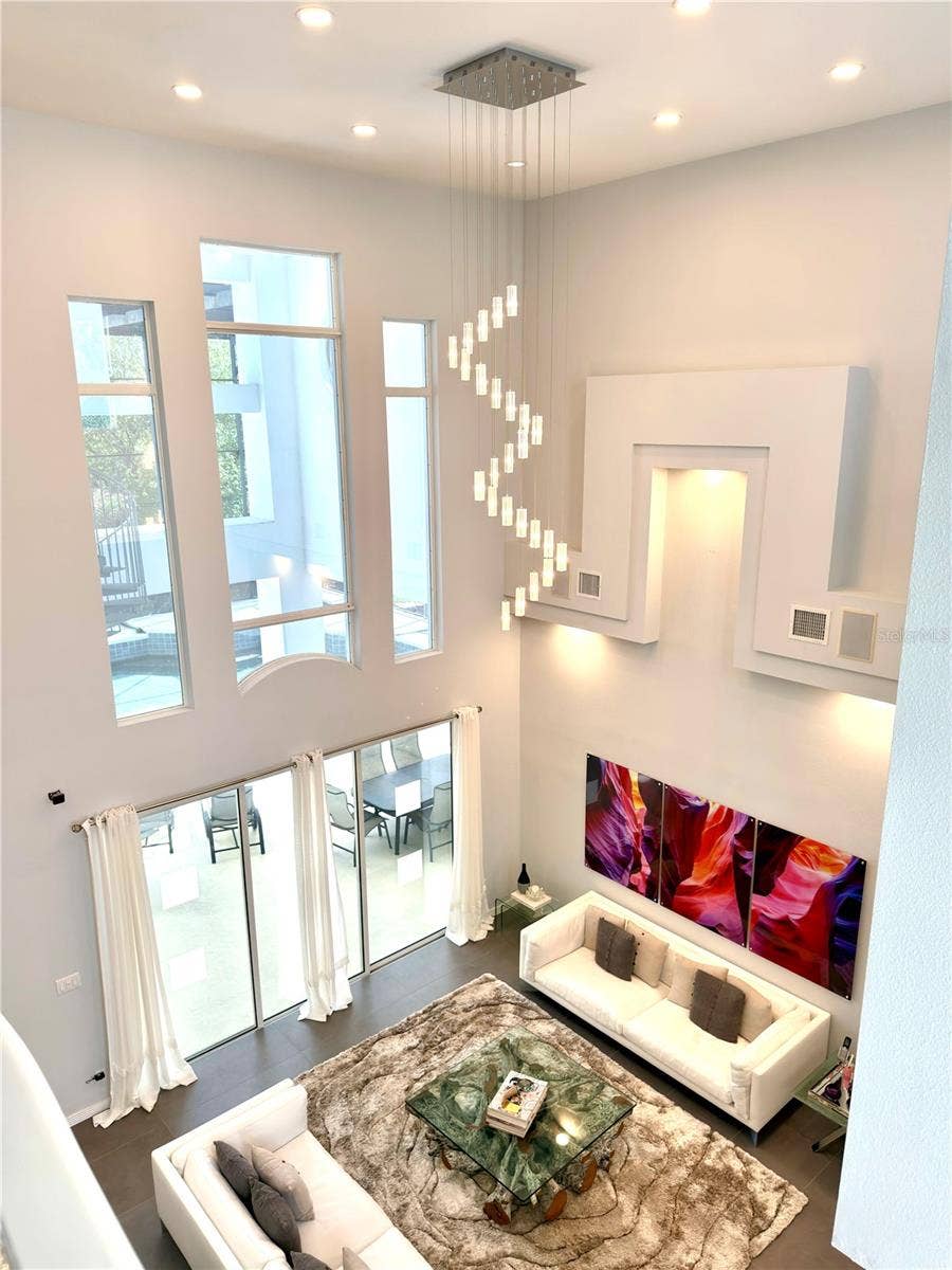 6049 LADY BET DRIVE, Orlando, FL 32819 6049 LADY BET DRIVE, Orlando, FL 32819