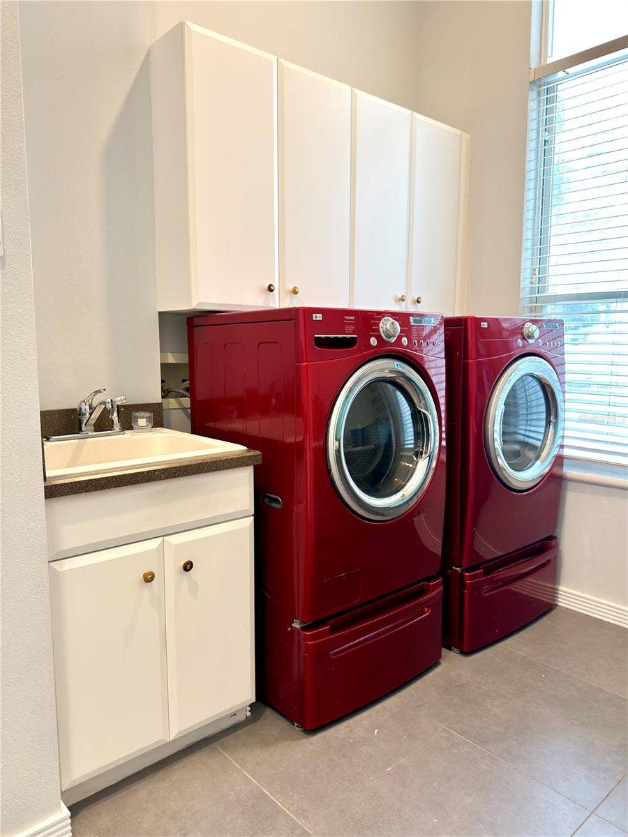 6049 LADY BET DRIVE, Orlando, FL 32819 6049 LADY BET DRIVE, Orlando, FL 32819