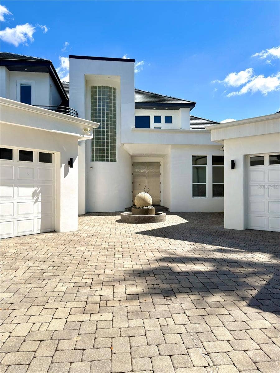 6049 LADY BET DRIVE, Orlando, FL 32819 6049 LADY BET DRIVE, Orlando, FL 32819