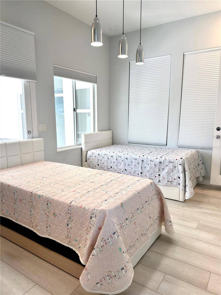 6049 LADY BET DRIVE, Orlando, FL 32819 6049 LADY BET DRIVE, Orlando, FL 32819