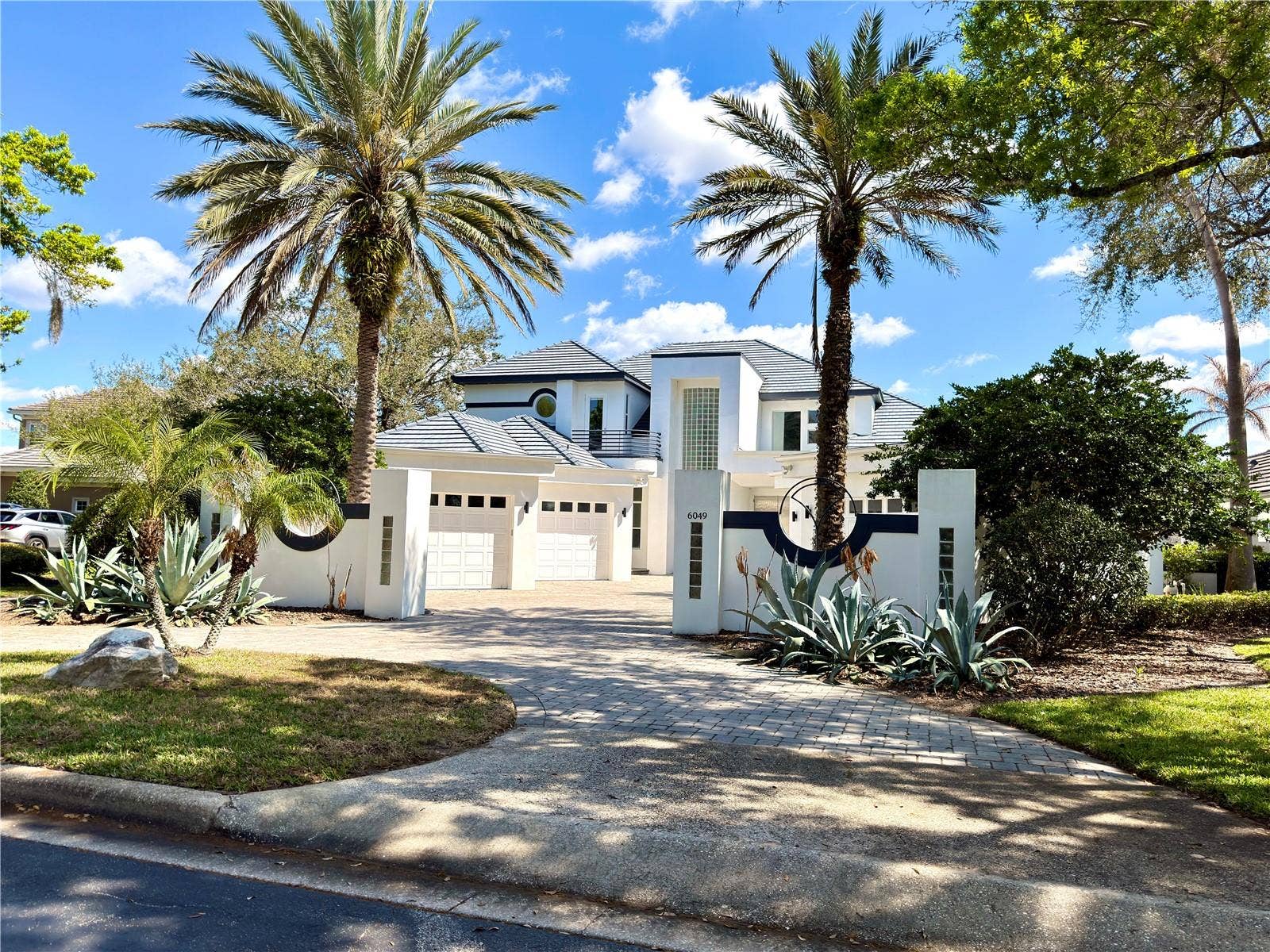 6049 LADY BET DRIVE, Orlando, FL 32819 6049 LADY BET DRIVE, Orlando, FL 32819