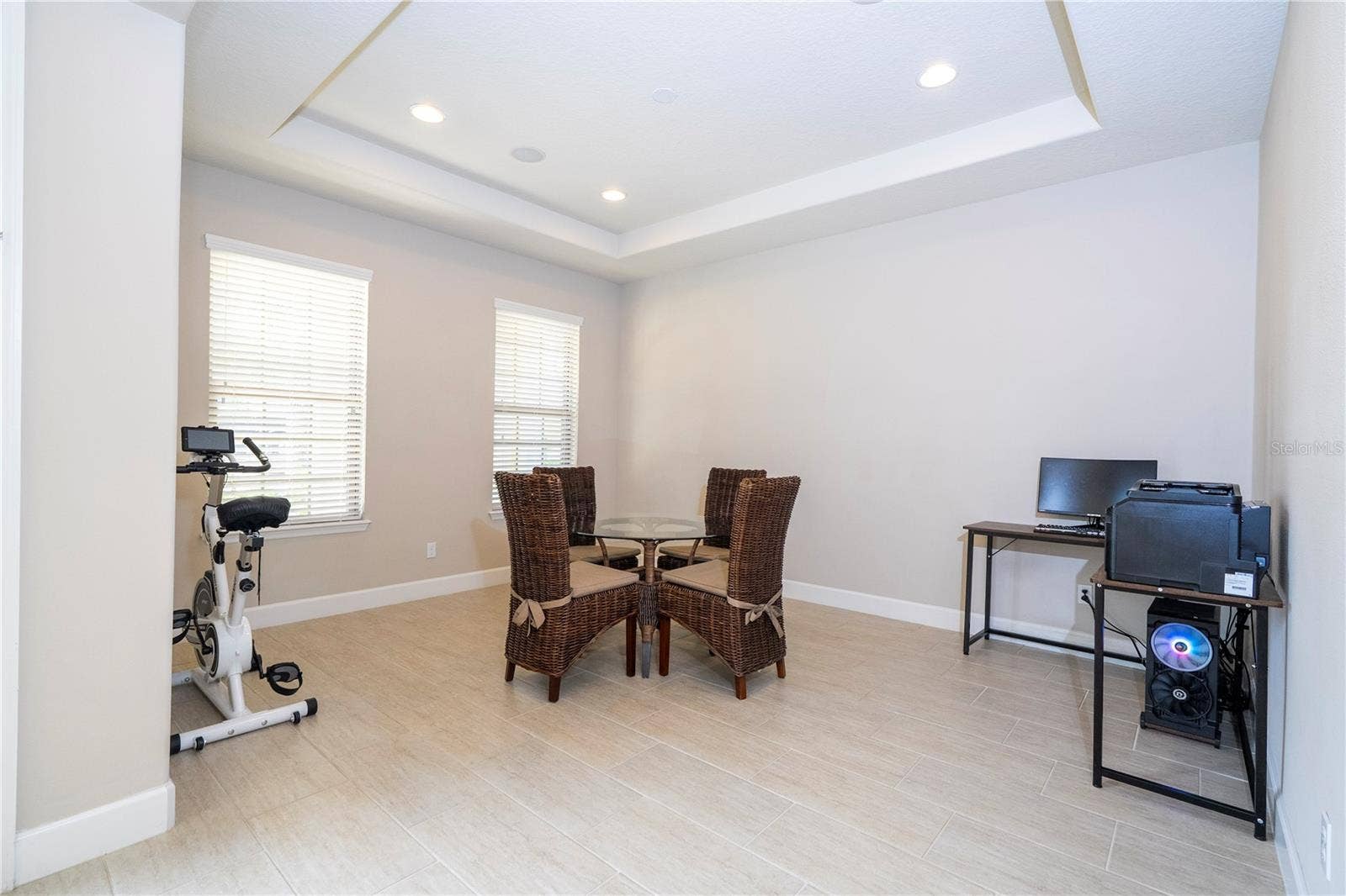 9442 ROYAL ESTATES BOULEVARD, Orlando, FL 32836 9442 ROYAL ESTATES BOULEVARD, Orlando, FL 32836