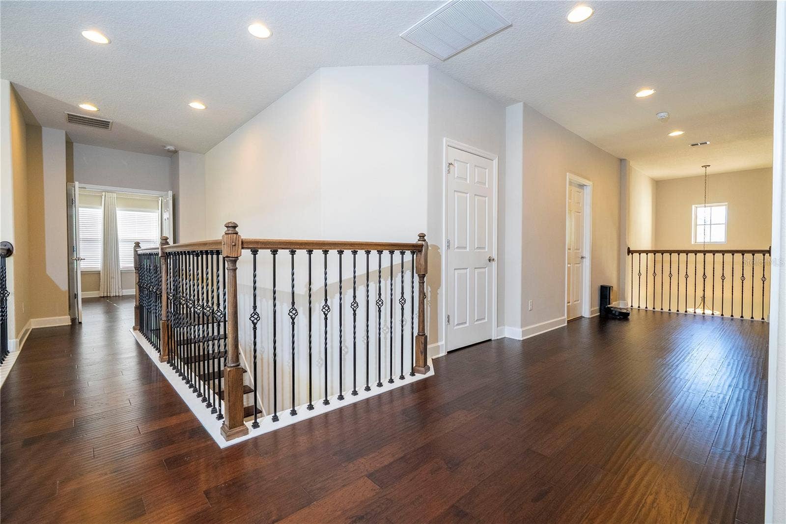 9442 ROYAL ESTATES BOULEVARD, Orlando, FL 32836 9442 ROYAL ESTATES BOULEVARD, Orlando, FL 32836