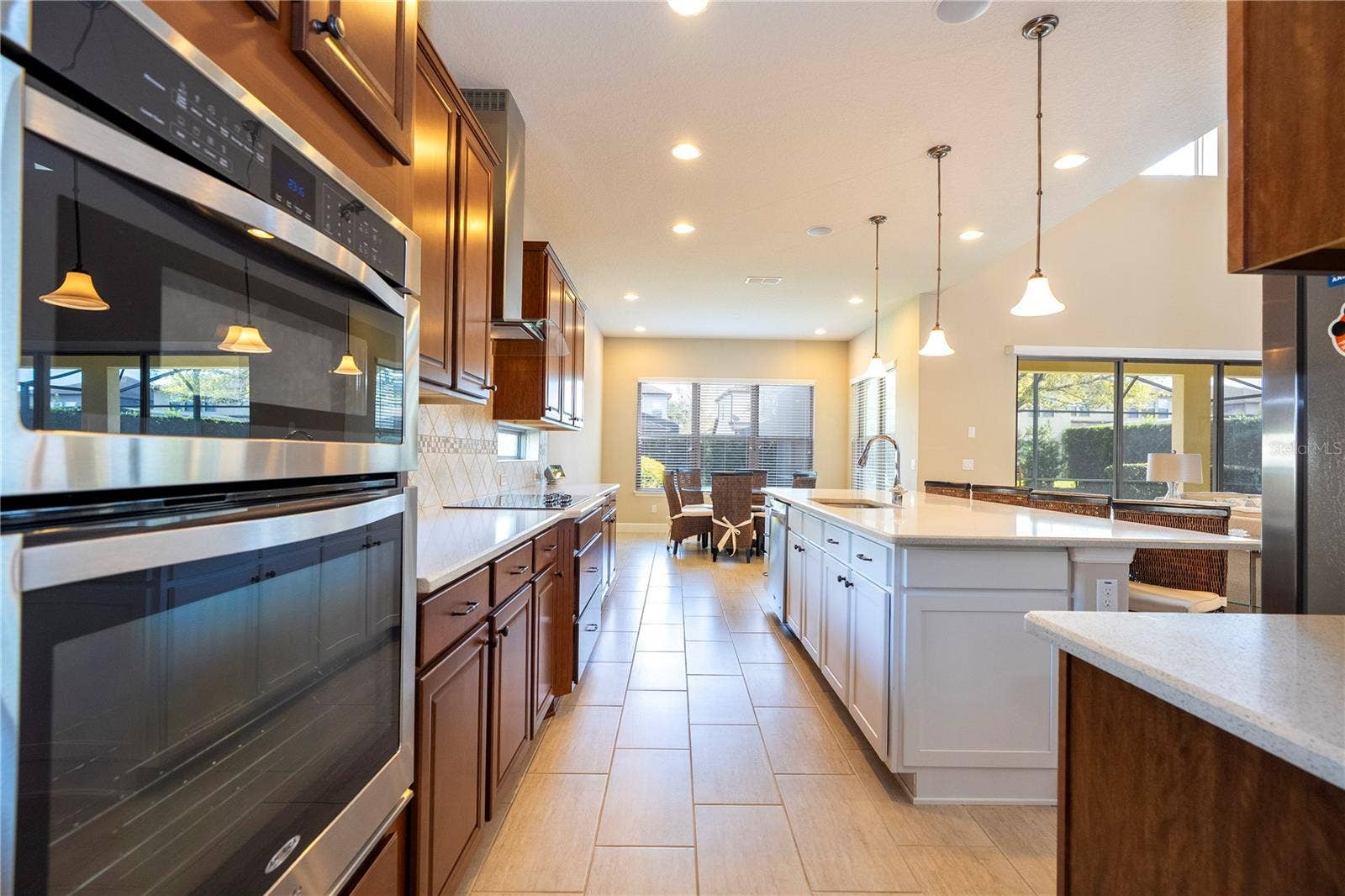 9442 ROYAL ESTATES BOULEVARD, Orlando, FL 32836 9442 ROYAL ESTATES BOULEVARD, Orlando, FL 32836