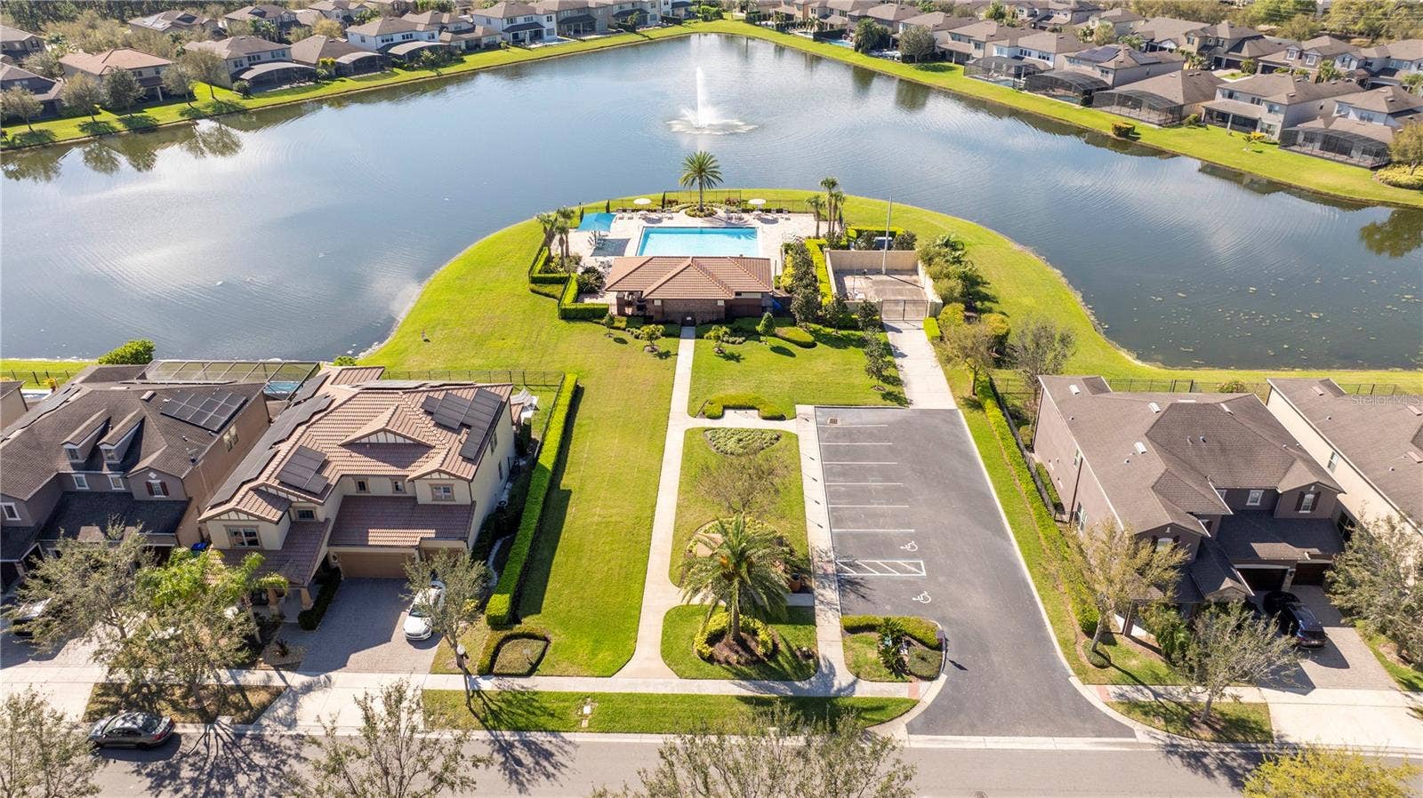 9442 ROYAL ESTATES BOULEVARD, Orlando, FL 32836 9442 ROYAL ESTATES BOULEVARD, Orlando, FL 32836
