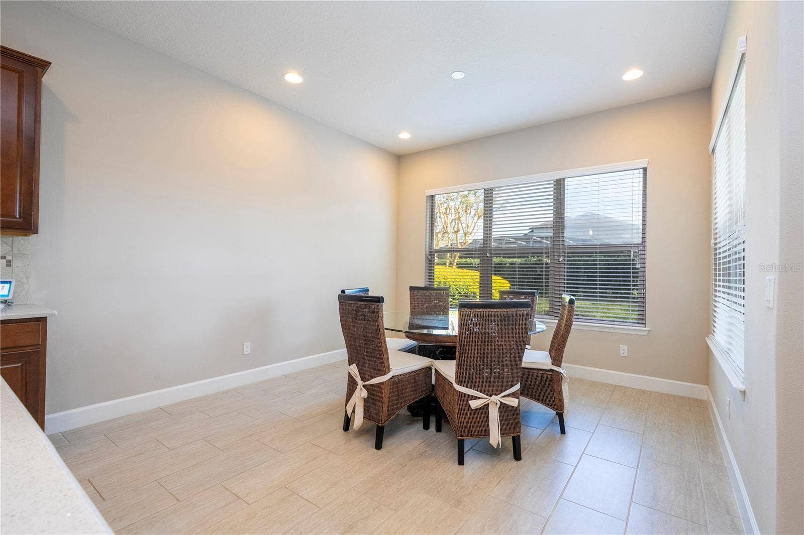 9442 ROYAL ESTATES BOULEVARD, Orlando, FL 32836 9442 ROYAL ESTATES BOULEVARD, Orlando, FL 32836