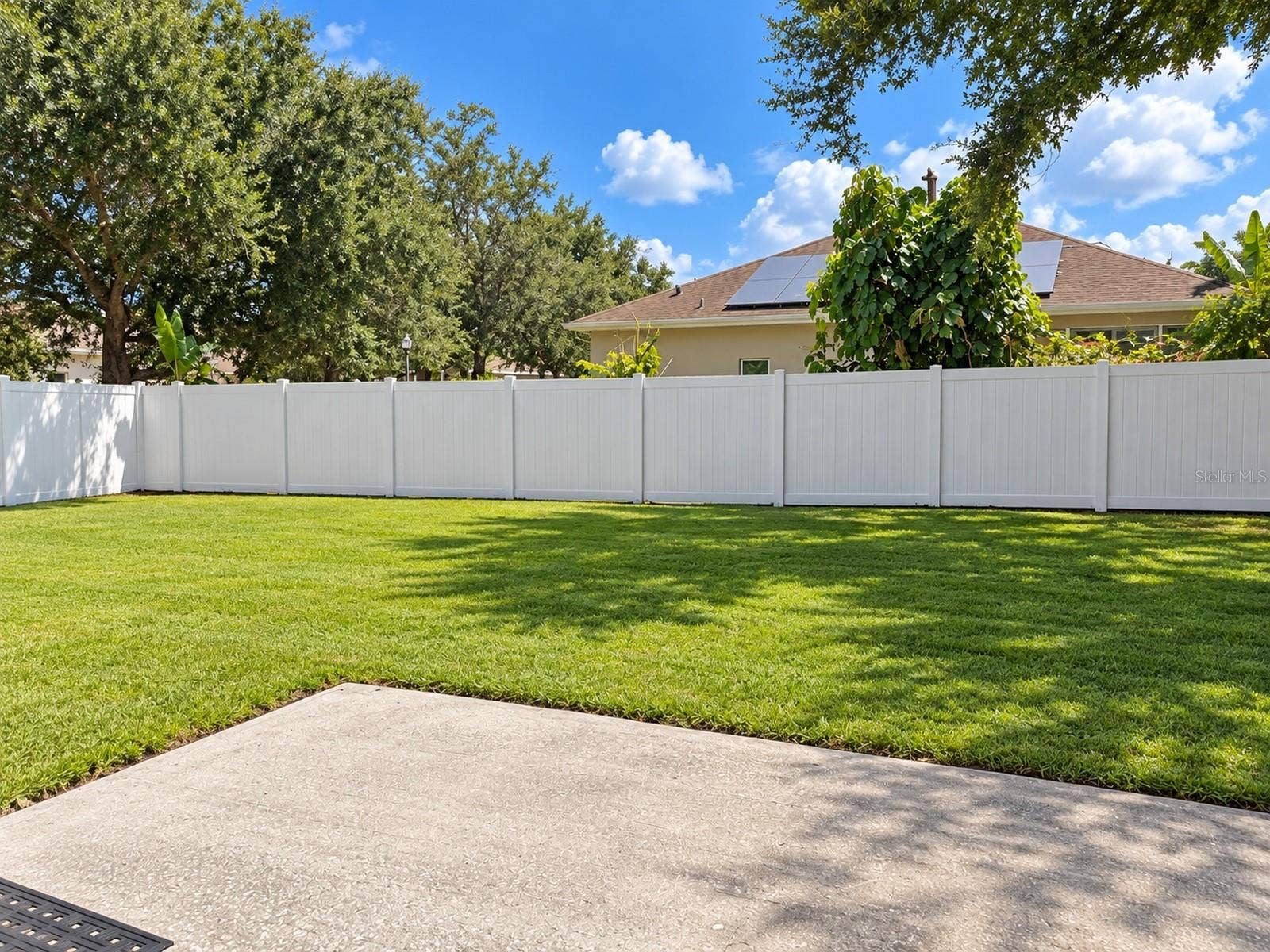 13621 TETHERLINE TRAIL, Orlando, FL 32837 Backyard left side