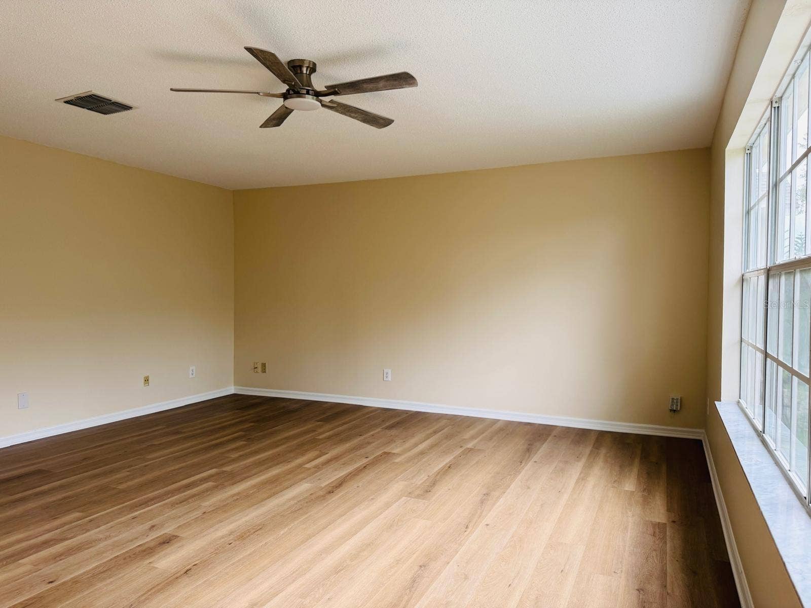 13621 TETHERLINE TRAIL, Orlando, FL 32837 13621 TETHERLINE TRAIL, Orlando, FL 32837