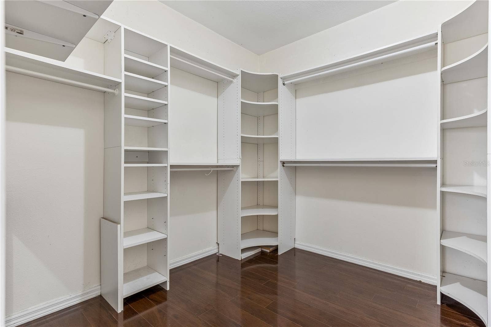 37 E VANDERBILT STREET, Orlando, FL 32804 Master Closet