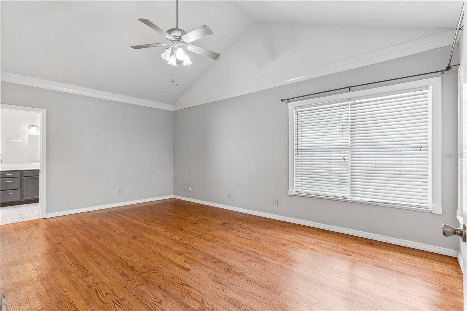 37 E VANDERBILT STREET, Orlando, FL 32804 37 E VANDERBILT STREET, Orlando, FL 32804