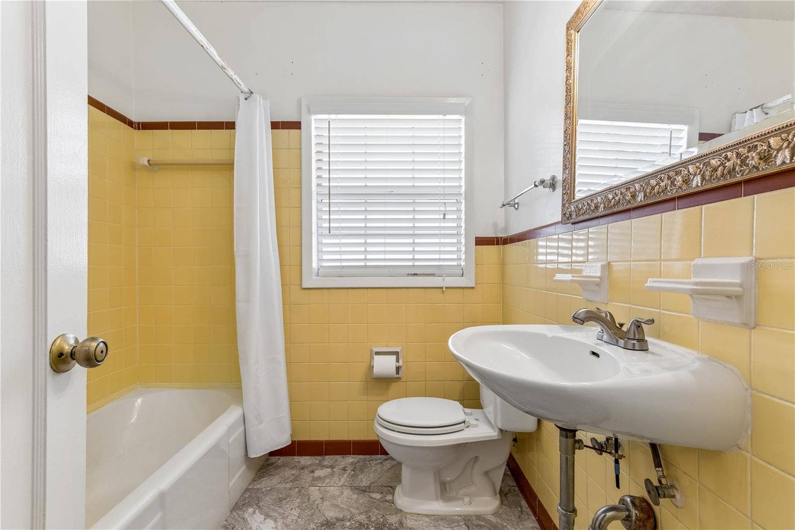 37 E VANDERBILT STREET, Orlando, FL 32804 37 E VANDERBILT STREET, Orlando, FL 32804