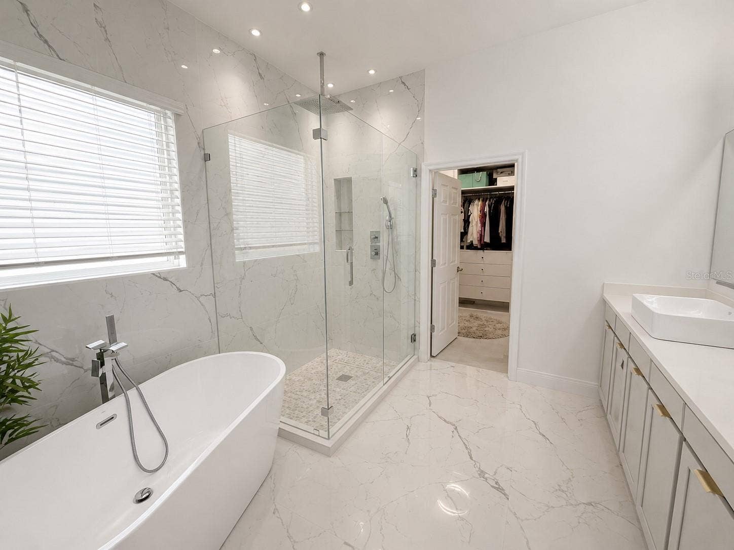 12640 SALOMON COVE DRIVE, Windermere, FL 34786 12640 SALOMON COVE DRIVE, Windermere, FL 34786