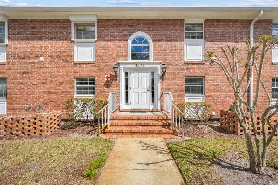 Property photo for 4224 LAKE UNDERHILL ROAD, #8B8, Orlando, FL