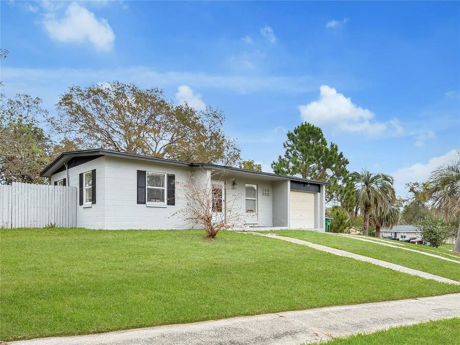 Property photo for 889 W VILLAGE DRIVE, Deltona, FL