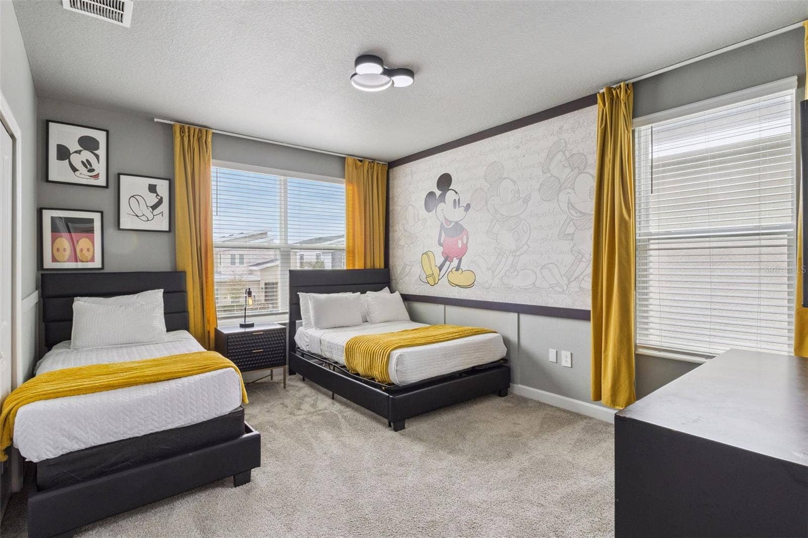 9095 SOMMERSET HILLS DRIVE, Davenport, FL 33896 Double Bed Kids Themed Room