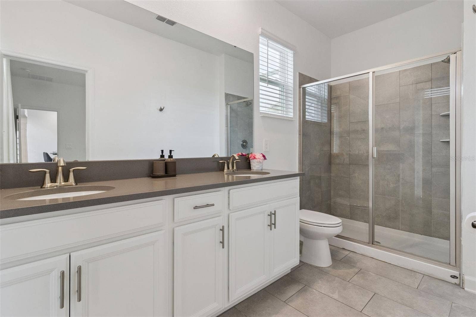 9095 SOMMERSET HILLS DRIVE, Davenport, FL 33896 Pool Bath 2 - First Floor