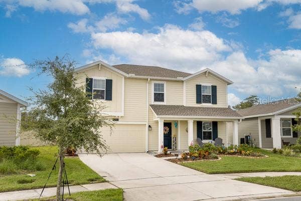 4382 FINCH LANE, Kissimmee, FL 34746 Front of house