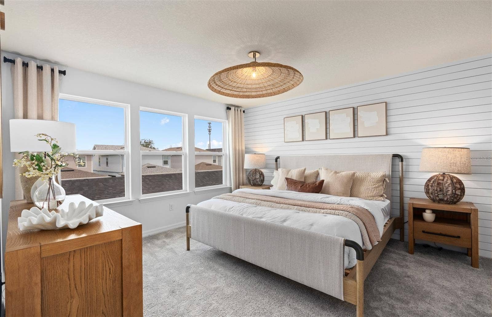 10130 HADLEY STREET, Orlando, FL 32829 Model Home Design Only. Pictures and furnishings are for illustrative purposes only. Elevations, colors and options may vary. Furniture is for model home staging only.