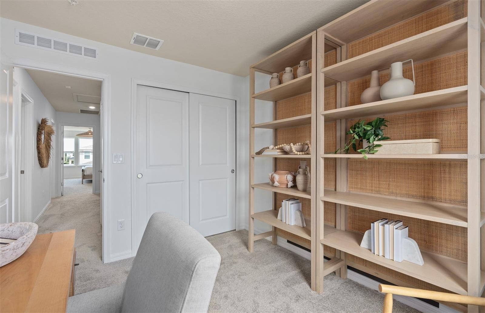 10130 HADLEY STREET, Orlando, FL 32829 Model Home Design Only. Pictures and furnishings are for illustrative purposes only. Elevations, colors and options may vary. Furniture is for model home staging only.