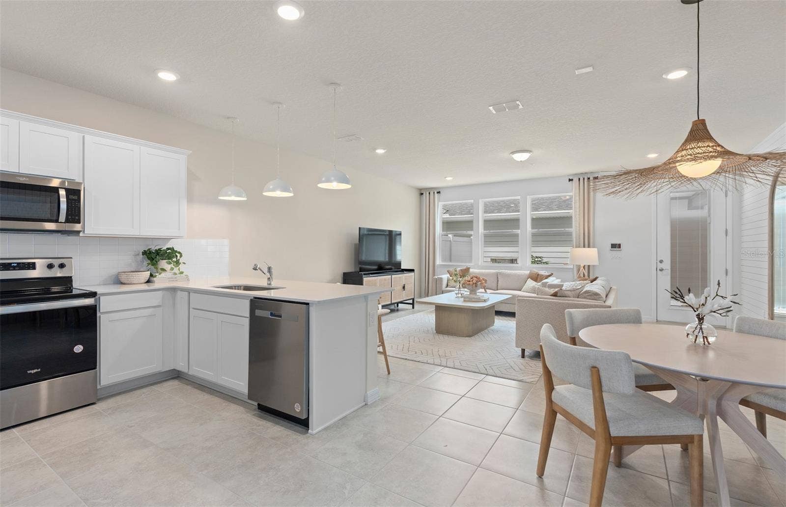 10130 HADLEY STREET, Orlando, FL 32829 Model Home Design Only. Pictures and furnishings are for illustrative purposes only. Elevations, colors and options may vary. Furniture is for model home staging only.