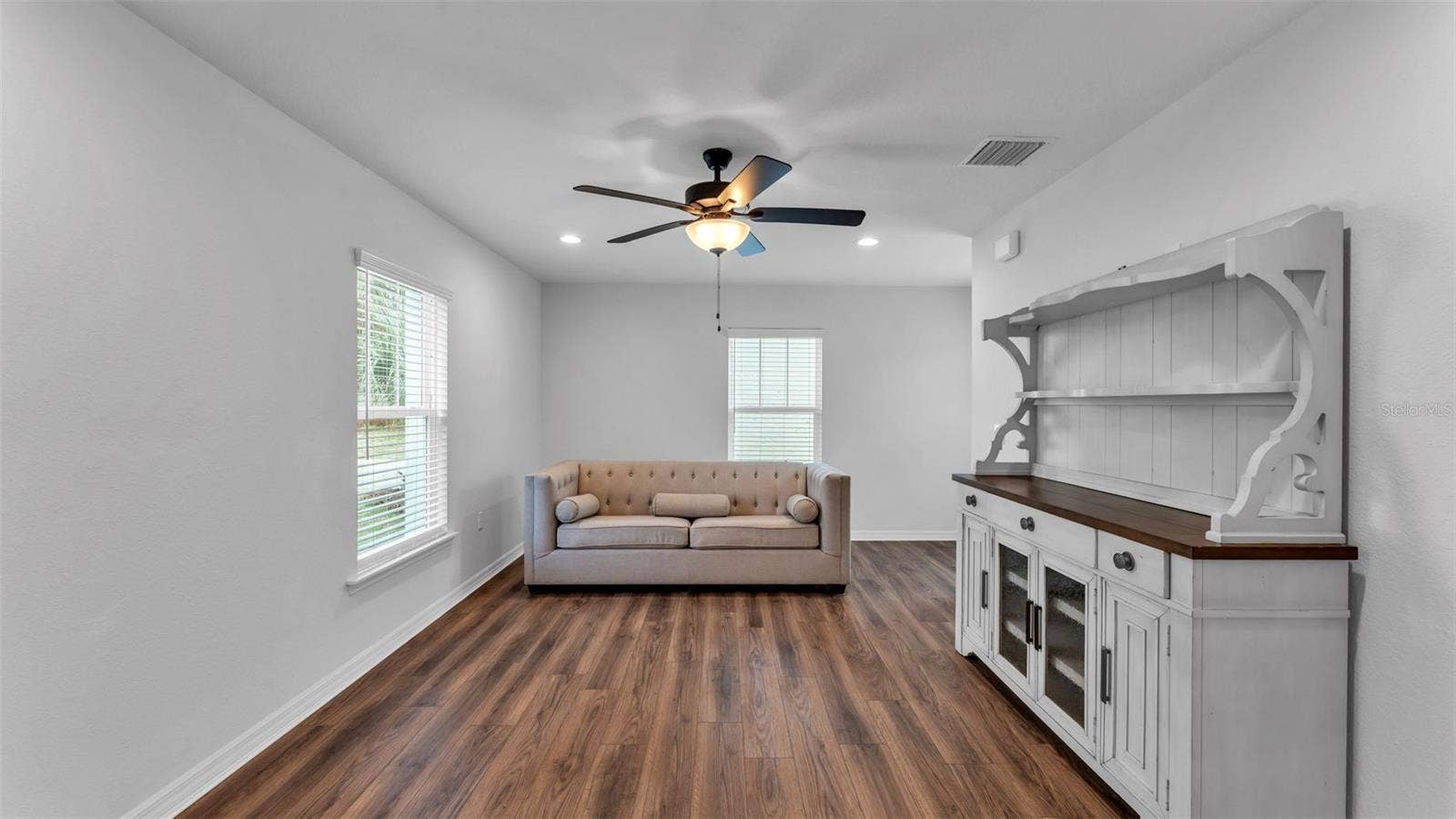 555 E STANFORD STREET, Bartow, FL 33830 Guest House Living Room