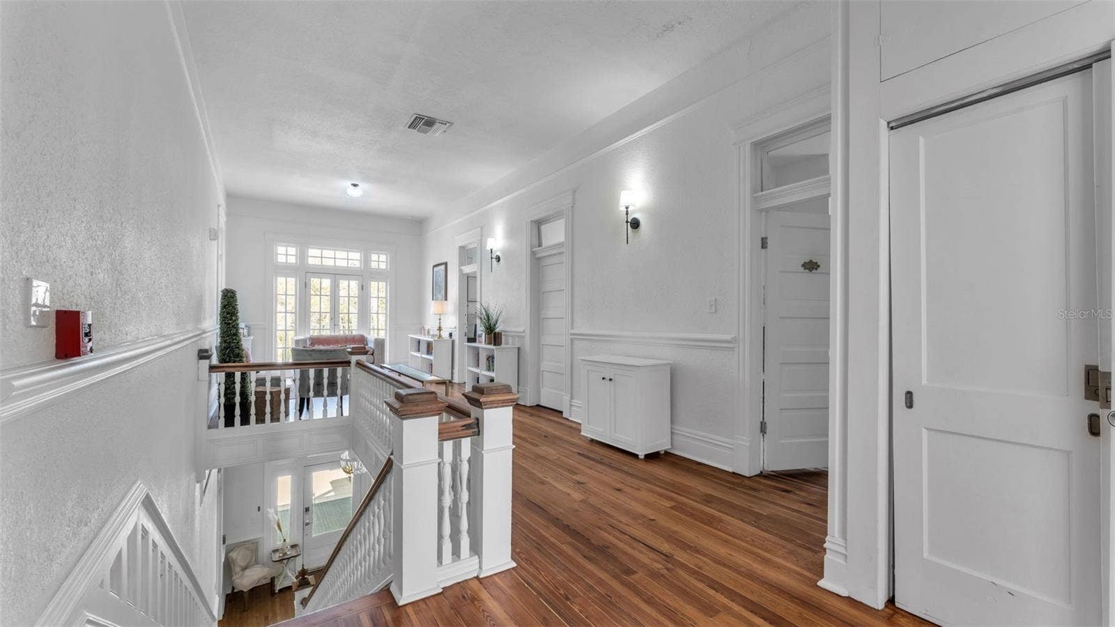 555 E STANFORD STREET, Bartow, FL 33830 Staircase to 2nd Floor Loft