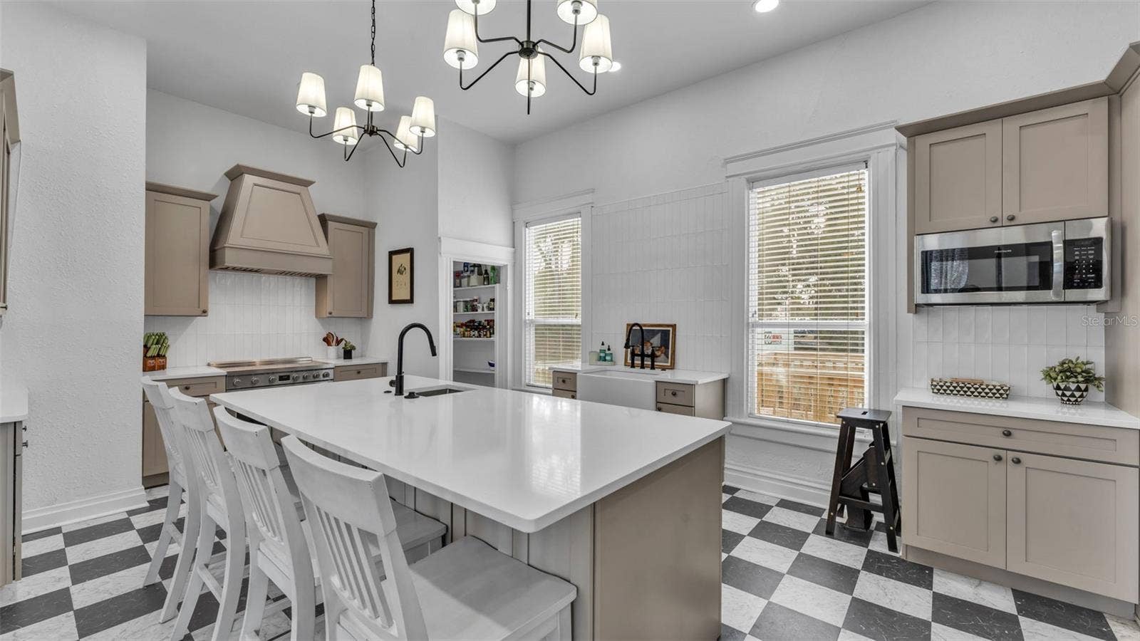 555 E STANFORD STREET, Bartow, FL 33830 555 E STANFORD STREET, Bartow, FL 33830