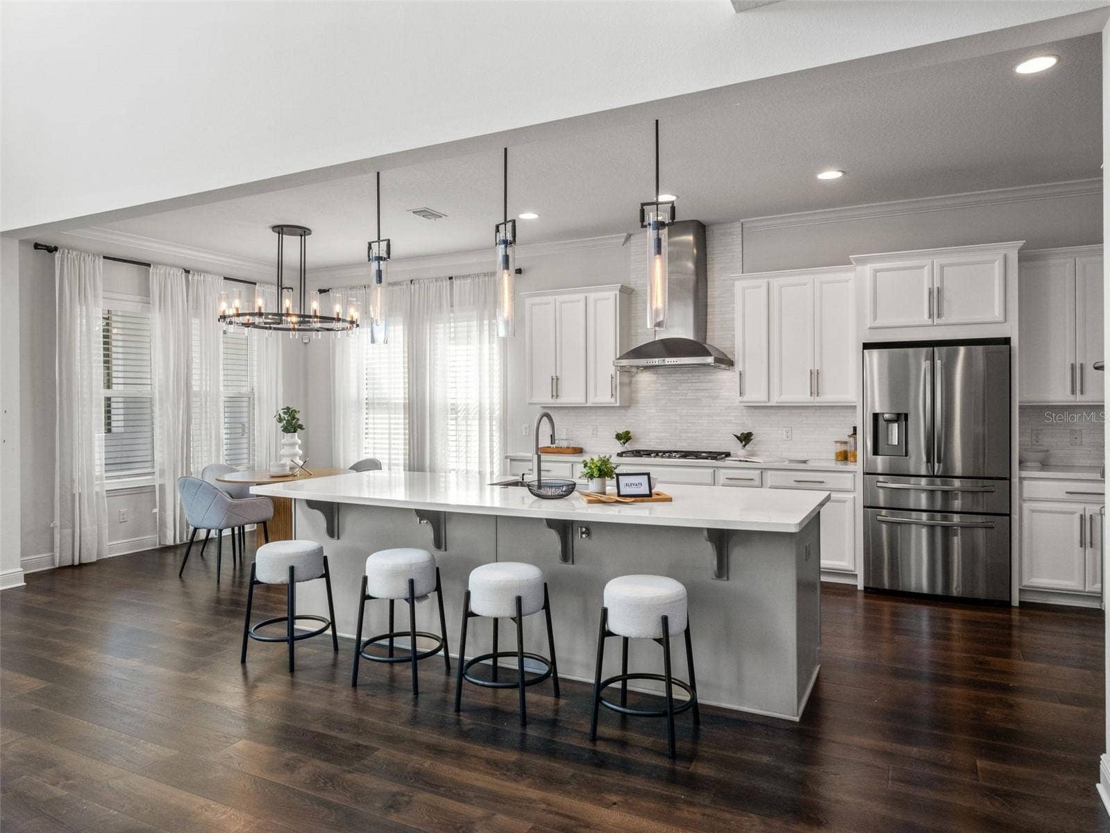 Ideal entertaining