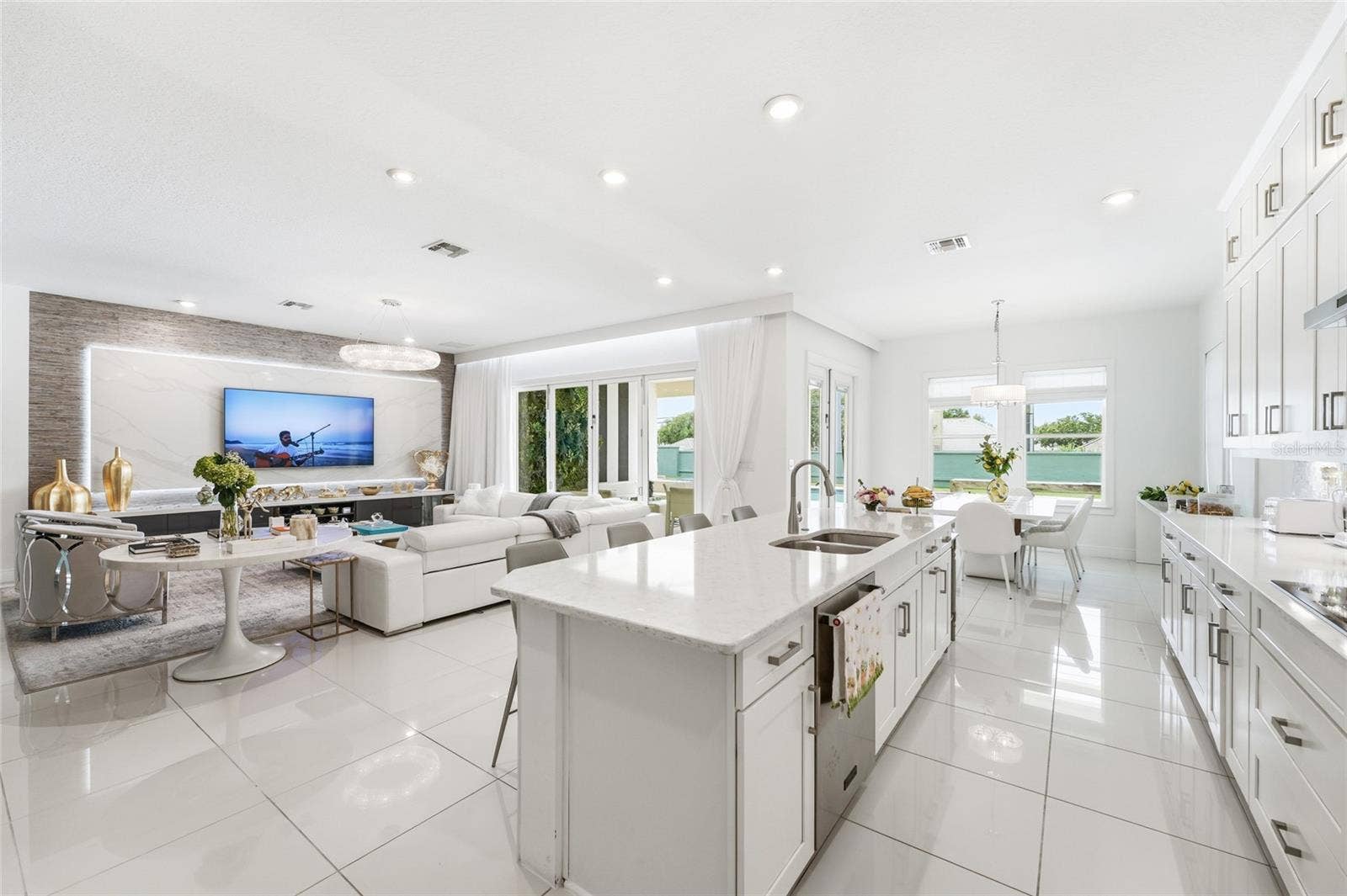 7969 CHILTON DRIVE, Orlando, FL 32836 7969 CHILTON DRIVE, Orlando, FL 32836