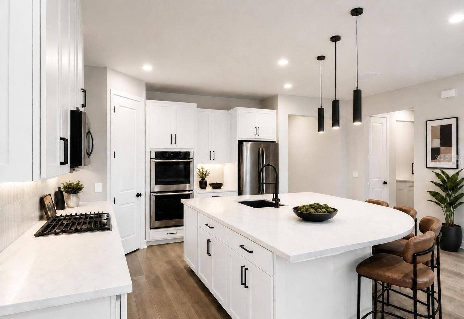 13542 GORGONA ISLE DRIVE, Windermere, FL 34786 virtually staged