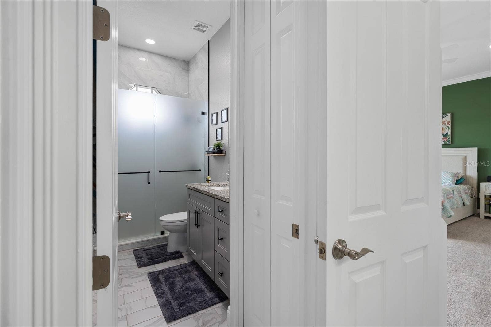 9057 BALMORAL MEWS SQUARE, Windermere, FL 34786 Bath 3 upstairs