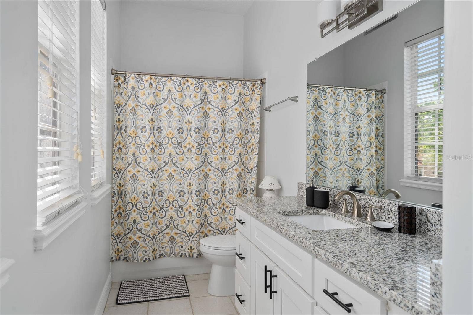 9057 BALMORAL MEWS SQUARE, Windermere, FL 34786 Bathroom 5 upstairs