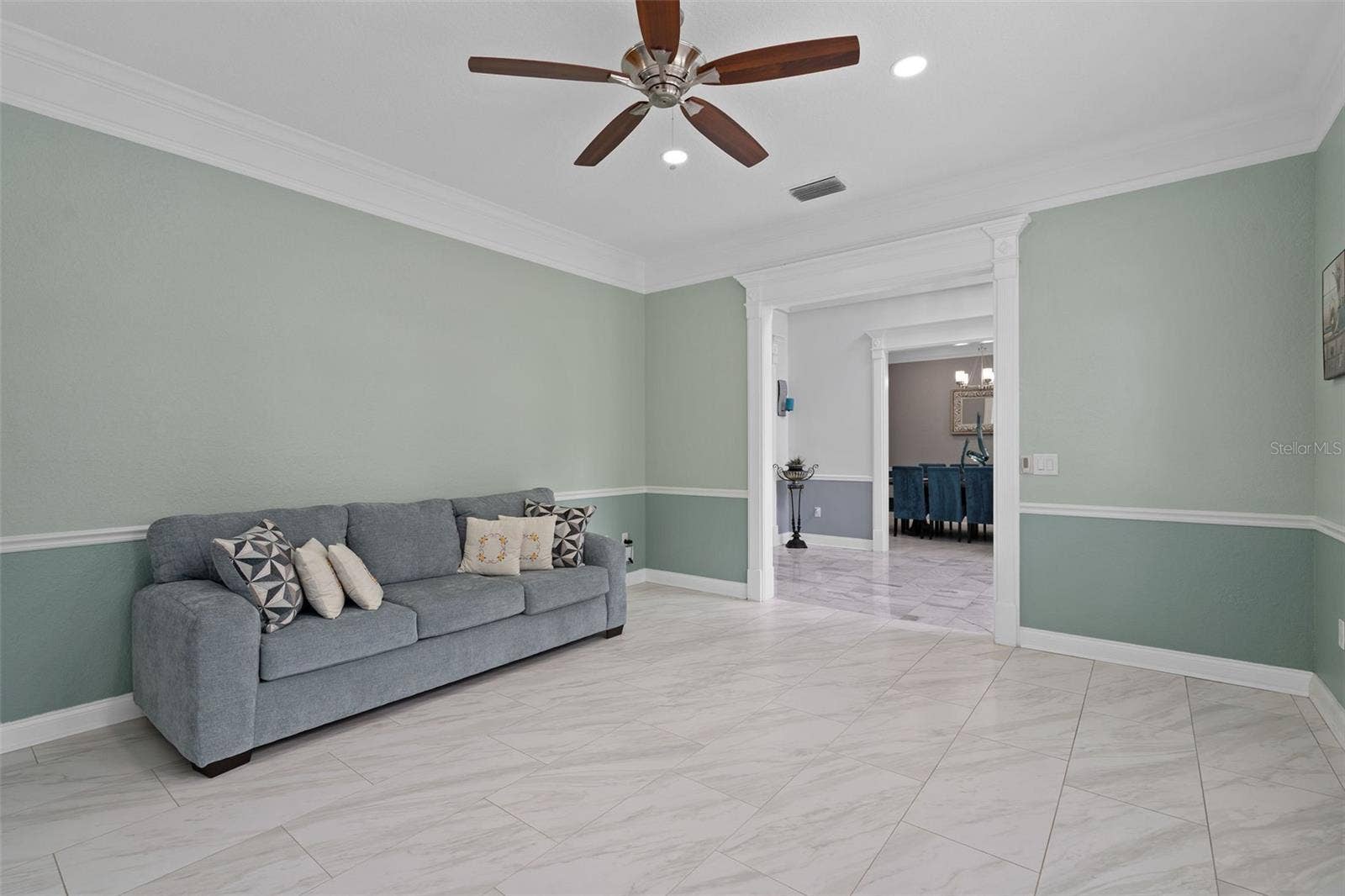 9057 BALMORAL MEWS SQUARE, Windermere, FL 34786 Formal Living Room