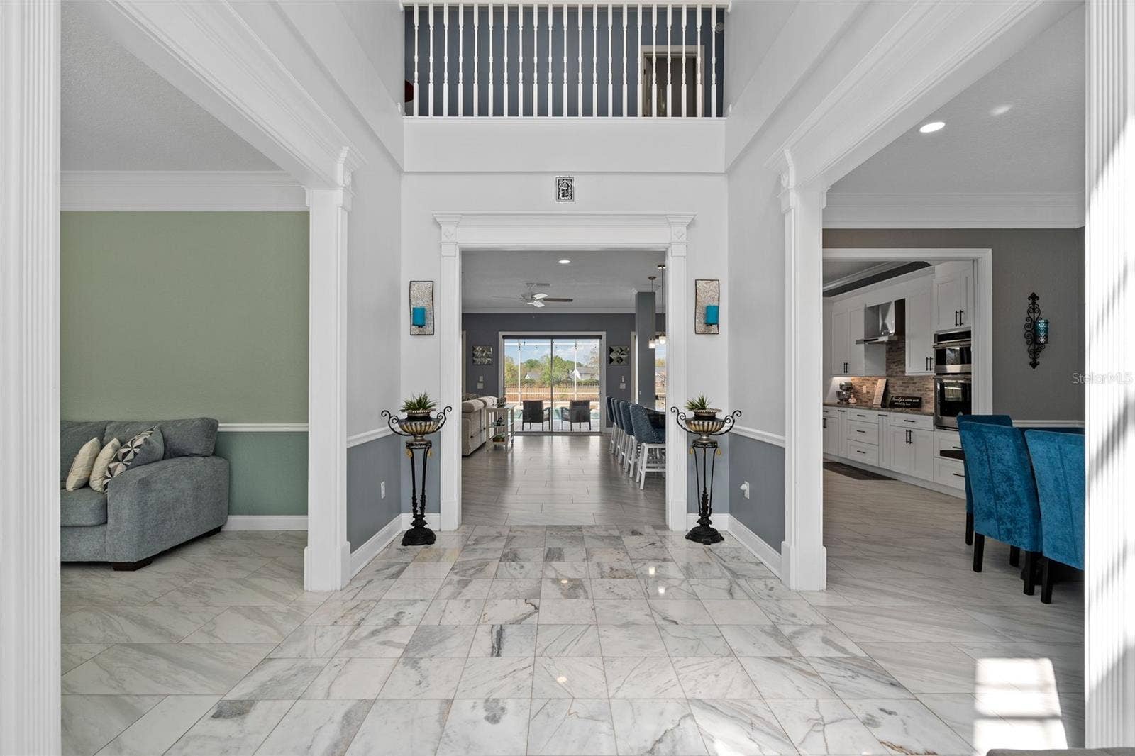 9057 BALMORAL MEWS SQUARE, Windermere, FL 34786 Grand Foyer as walk over the threshold