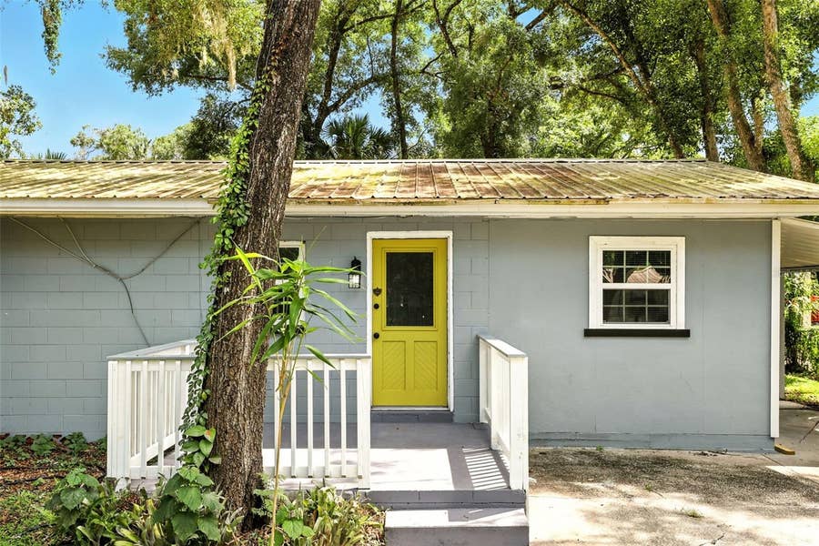 Property photo for 1412 E VOORHIS AVENUE, Deland, FL