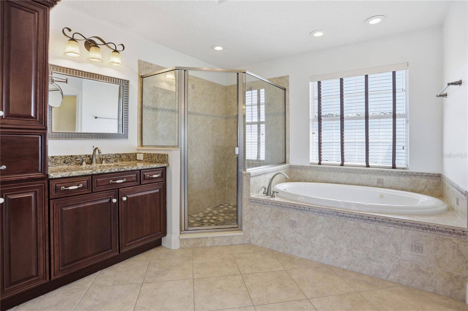 243 ZACHARY WADE STREET, Winter Garden, FL 34787 243 ZACHARY WADE STREET, Winter Garden, FL 34787