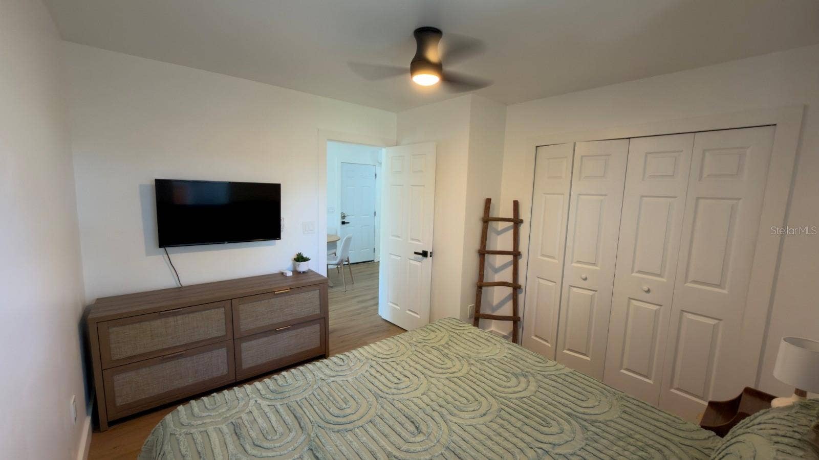 1922 HILLCREST STREET, Orlando, FL 32803 1922 HILLCREST STREET, Orlando, FL 32803