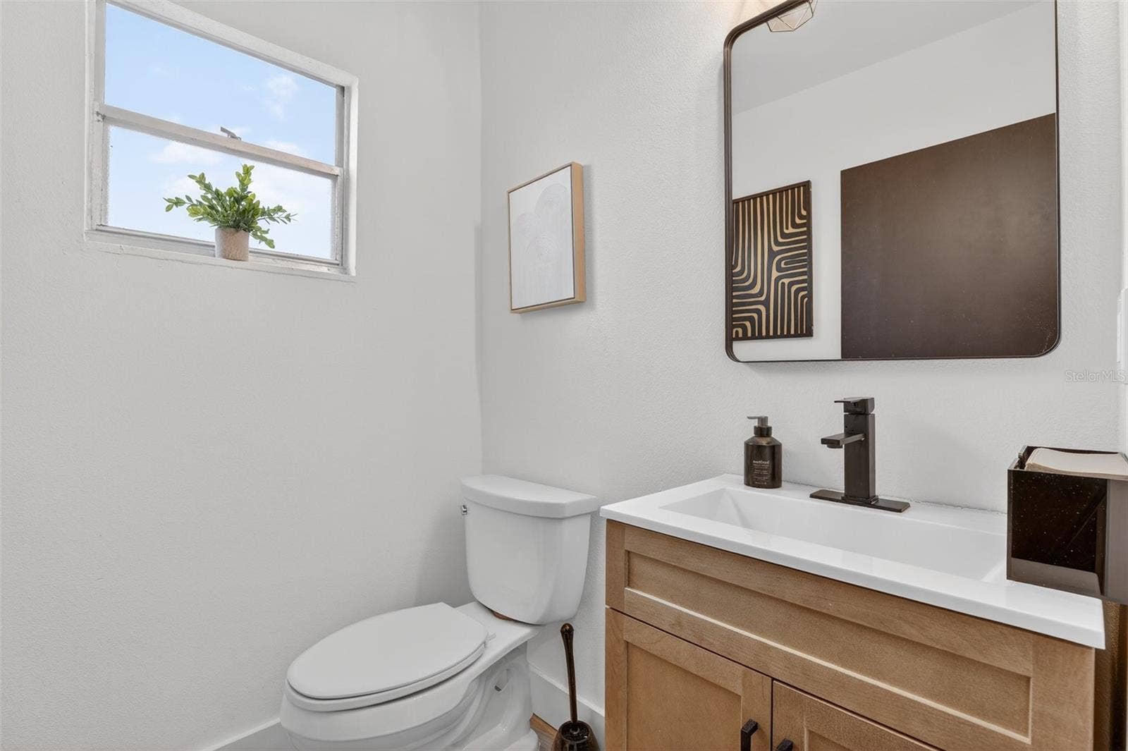 1922 HILLCREST STREET, Orlando, FL 32803 1922 HILLCREST STREET, Orlando, FL 32803