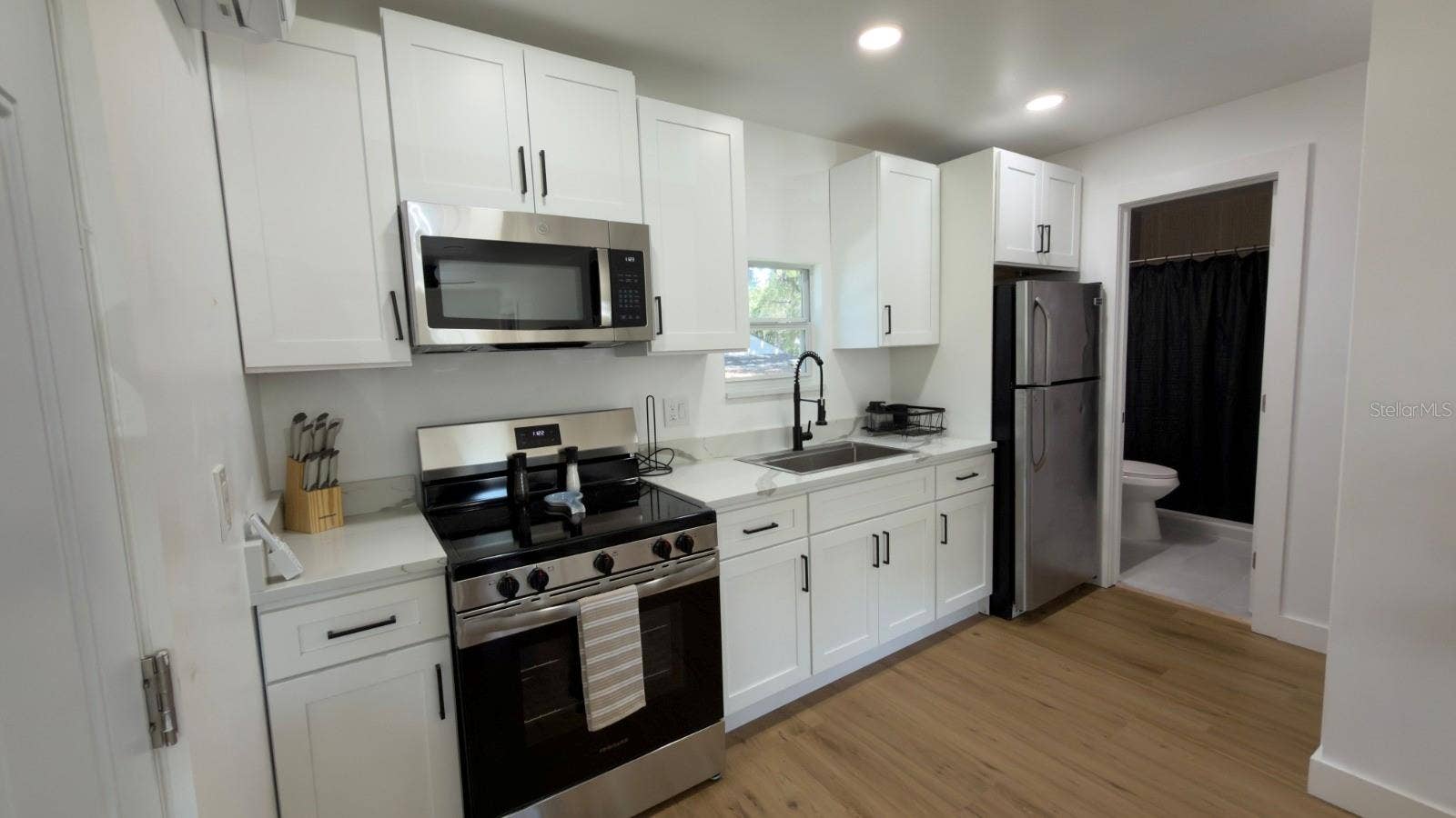 1922 HILLCREST STREET, Orlando, FL 32803 1922 HILLCREST STREET, Orlando, FL 32803