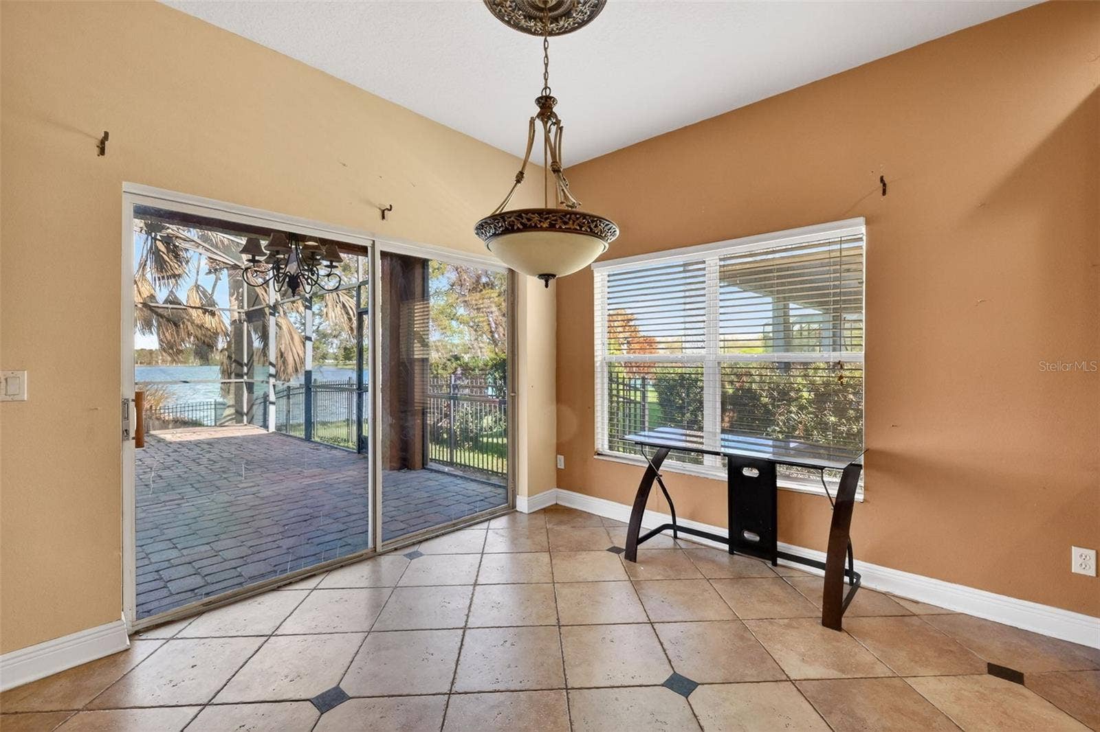 5413 WALSH POND COURT, Windermere, FL 34786 Dinette