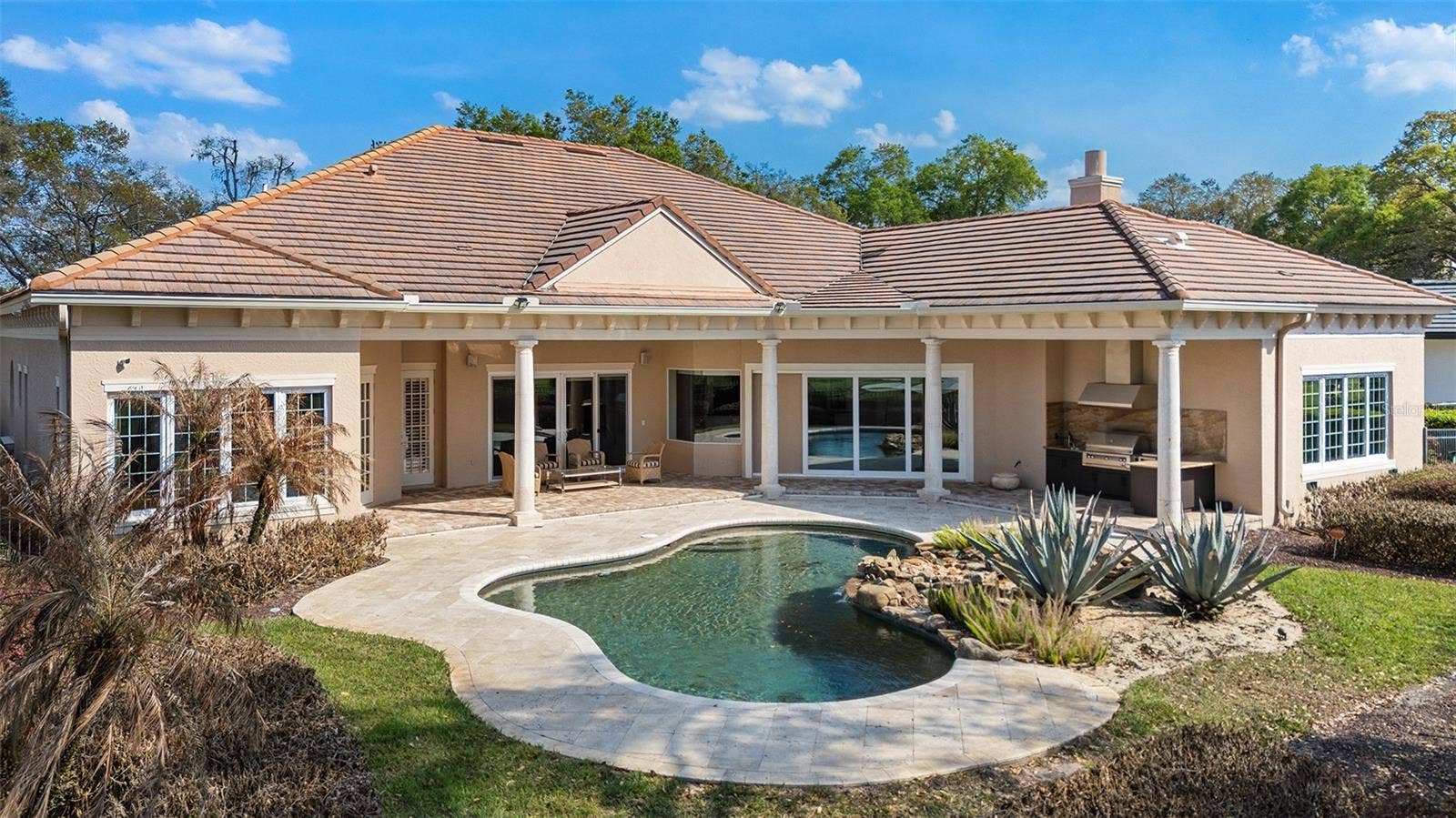 5151 LATROBE DR, Windermere, FL 34786 5151 LATROBE DR, Windermere, FL 34786