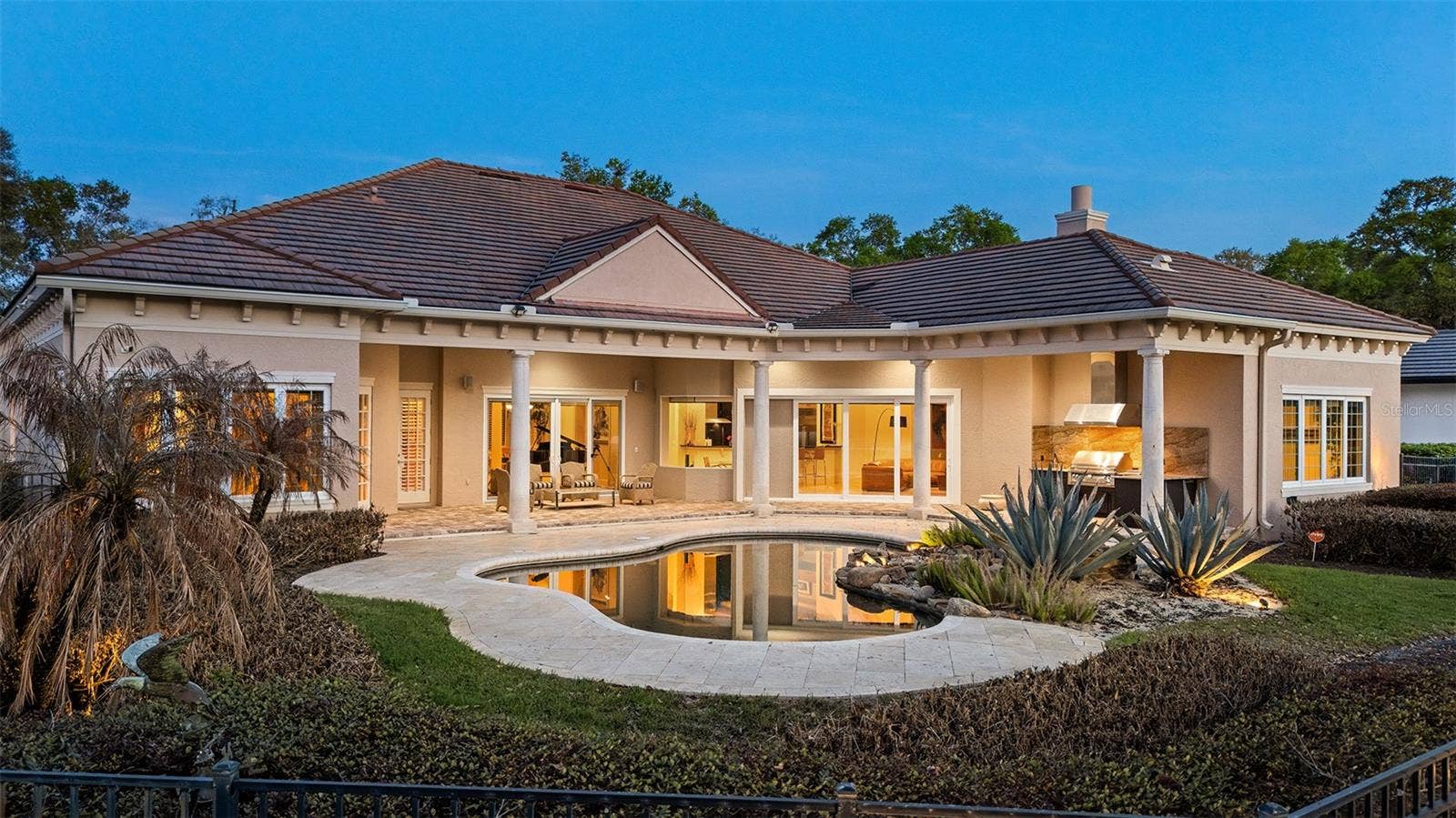 5151 LATROBE DR, Windermere, FL 34786 5151 LATROBE DR, Windermere, FL 34786