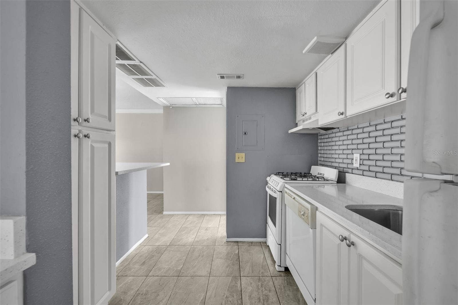 145 OYSTER BAY CIRCLE, #240, Altamonte Springs, FL 32701 145 OYSTER BAY CIRCLE, #240, Altamonte Springs, FL 32701